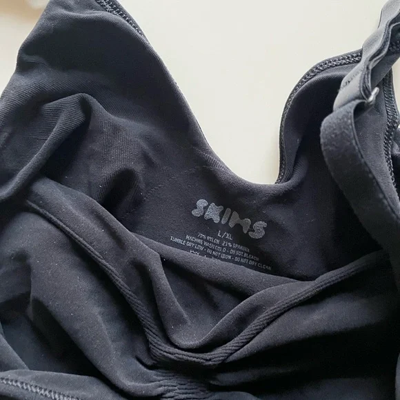 SKIMS NEW Black Sculpting Bodysuit!! - Picture 12 of 16